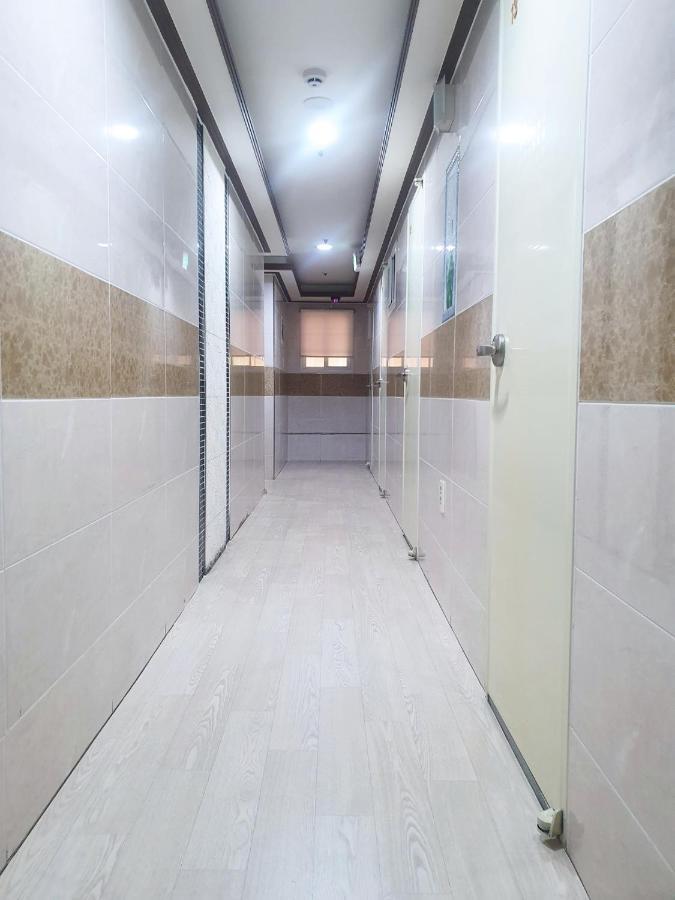 Hub House Livingtel Vandrerhjem Seoul Eksteriør bilde