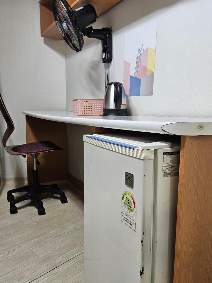 Hub House Livingtel Vandrerhjem Seoul Eksteriør bilde