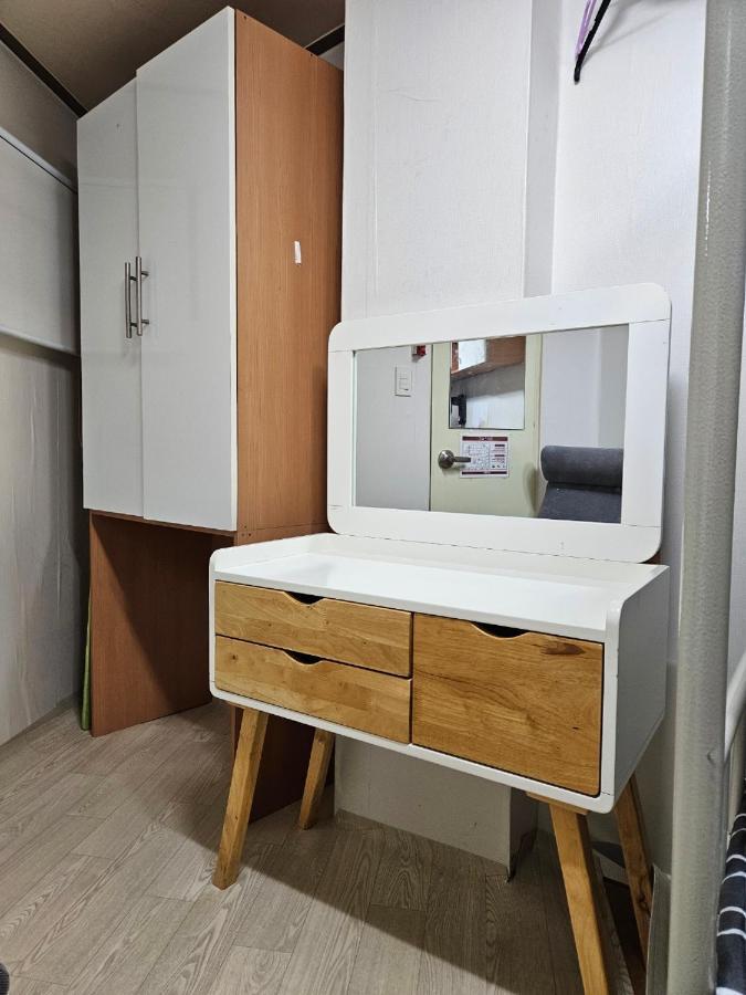 Hub House Livingtel Vandrerhjem Seoul Eksteriør bilde